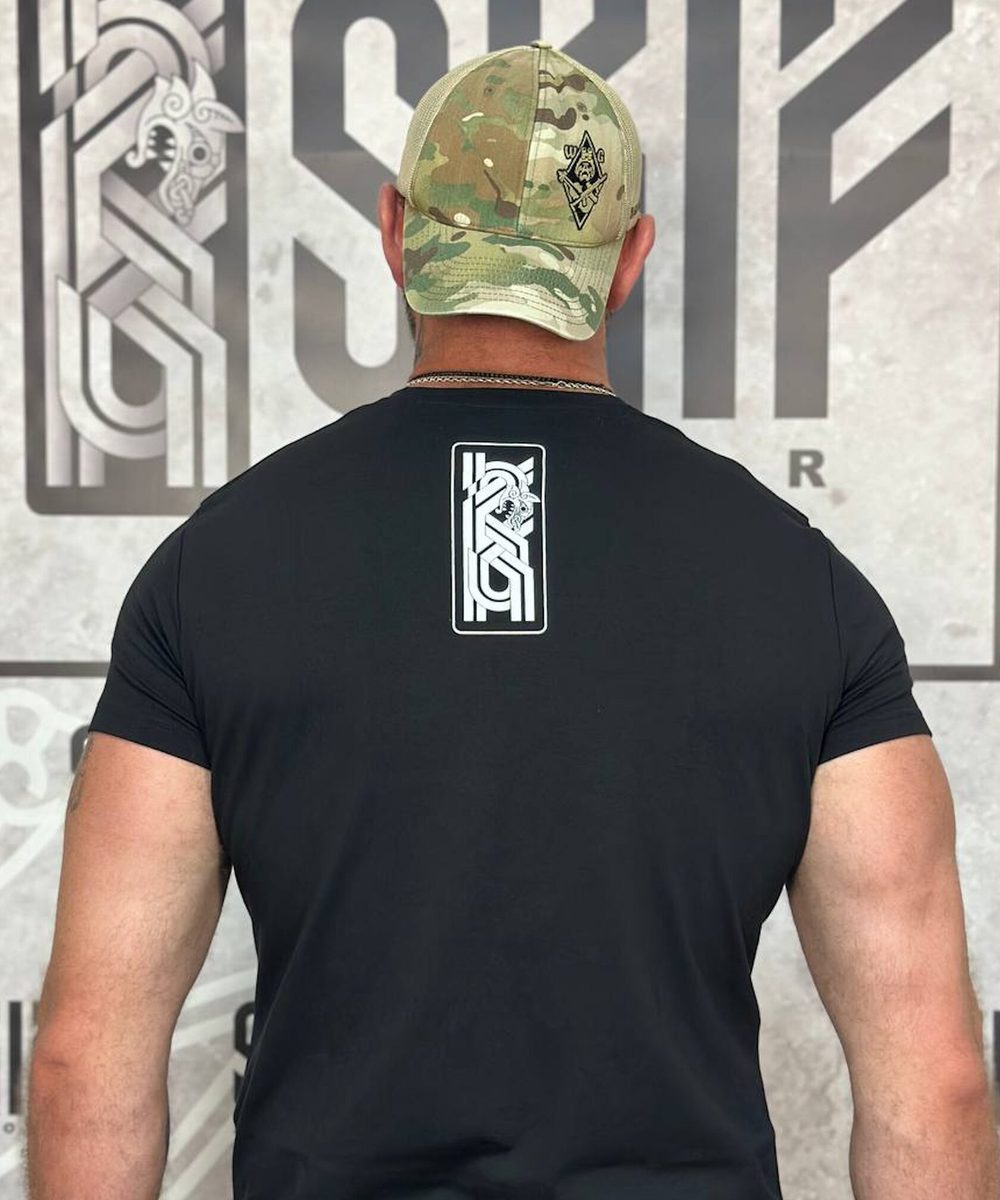 Футболка "Все будет как мы любим" — SKIF armor, вид спереди